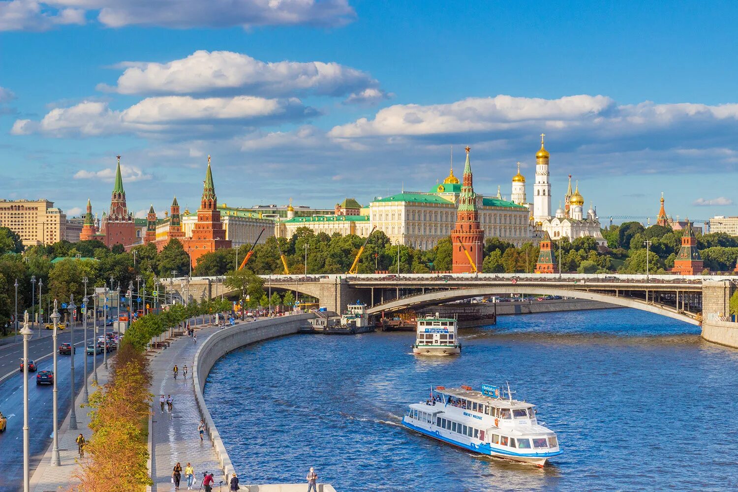 Фотообои Кремль Москва. Москва Сток. Москва река в районе Якиманки. Виды на Москву реку качественные картинки. Московский сток