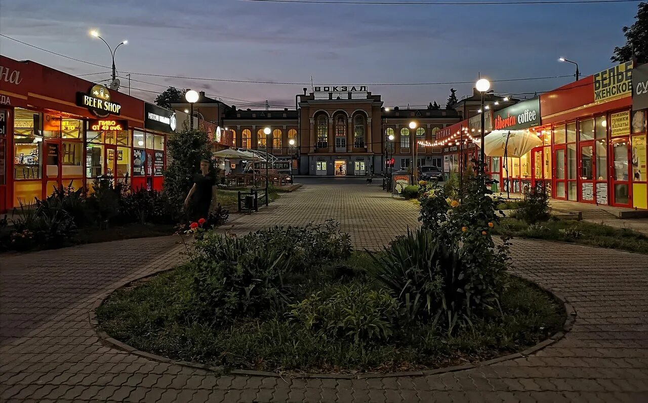 Таганрог центр города. Таганрог достопримечательности. Вечерний Таганрог. Таганрог фото города 2022.