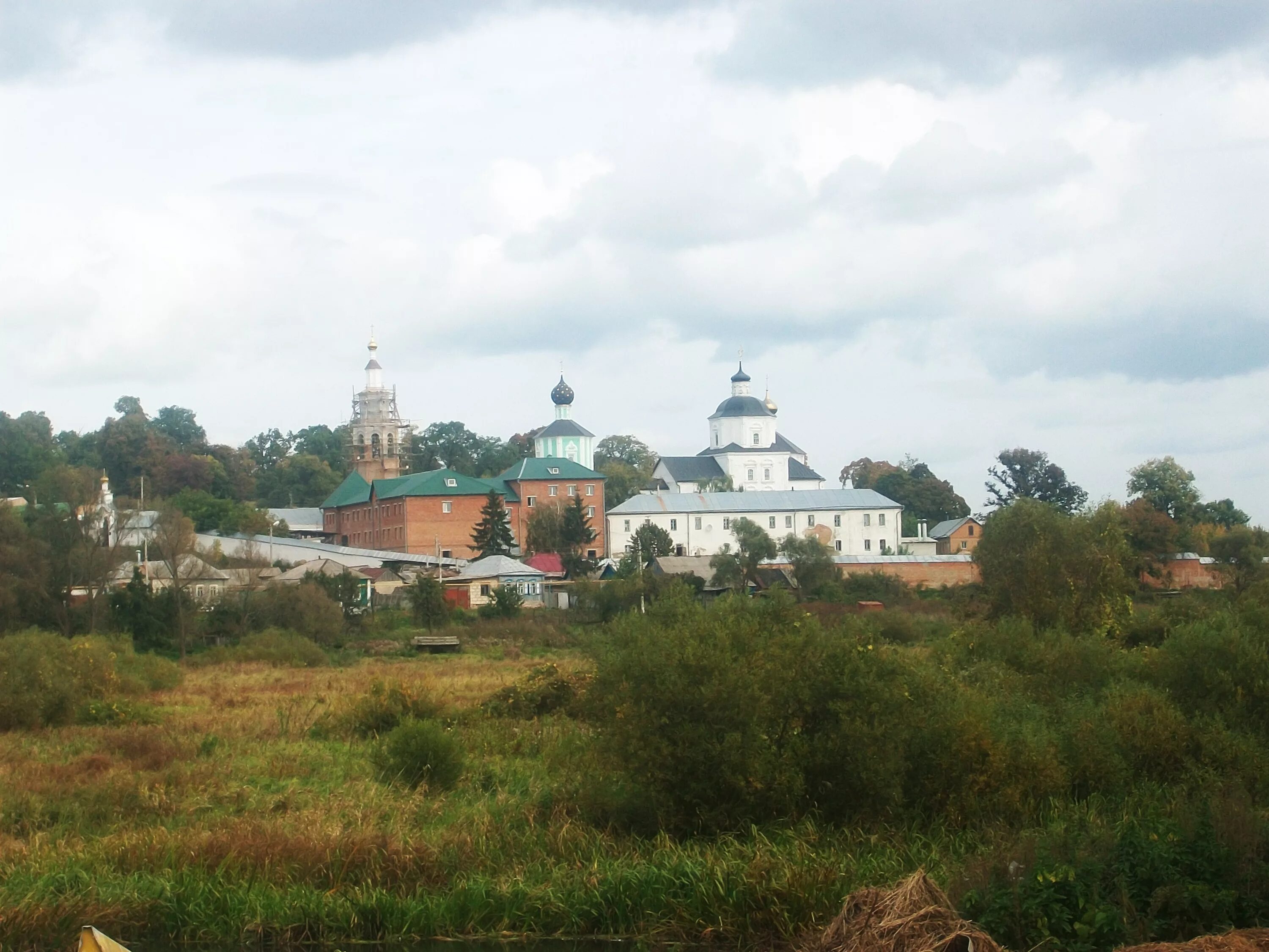 Рыльский Свято-Николаевский мужской монастырь. Рыльский Свято-Николаевский мужской монастырь Курская область. Свято Николаевский монастырь Рыльск. Рыльск Курская область монастырь. Рыльск святой