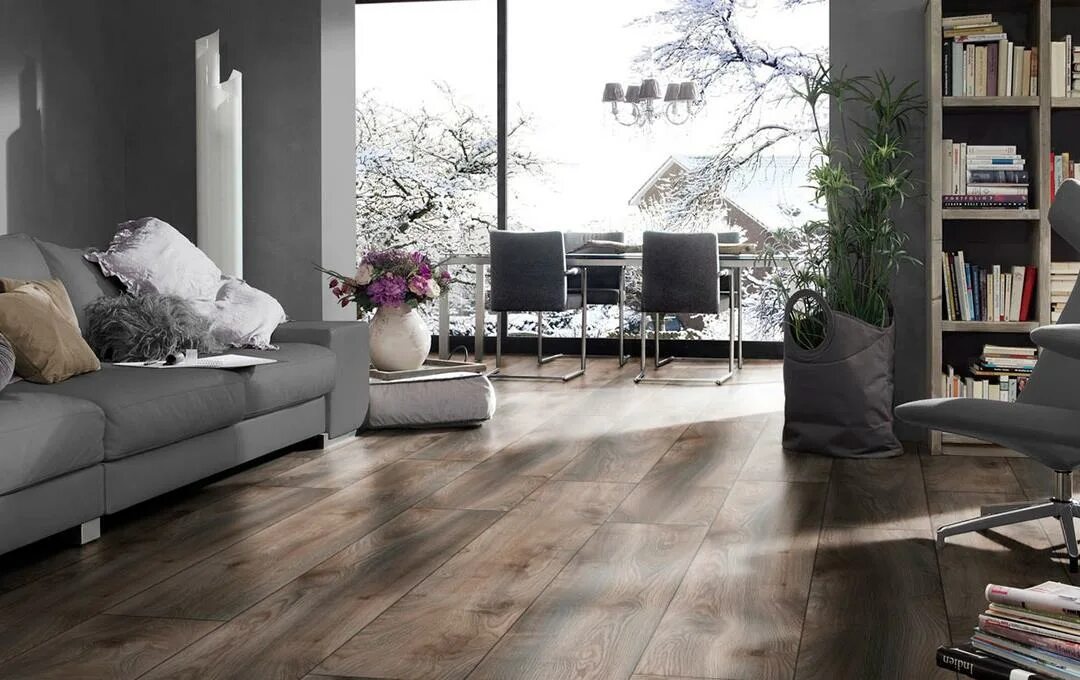 Серый пол под дерево в интерьере. Ламинат bla33tv-fp851. Серый паркет в интерьере. Серый пол в интерьере. Под серый пол.