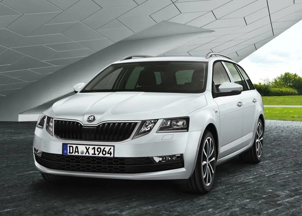 Skoda Octavia Combi a7 2011. Авито шкода купить спб