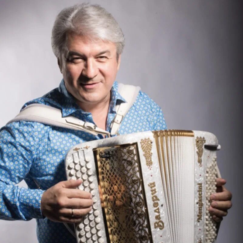 новая семья валерия семина. семейное положение баяниста семина. семейное положение баяниста семина. валерий сёмин заслуженный артист россии. валерий семин и семья.