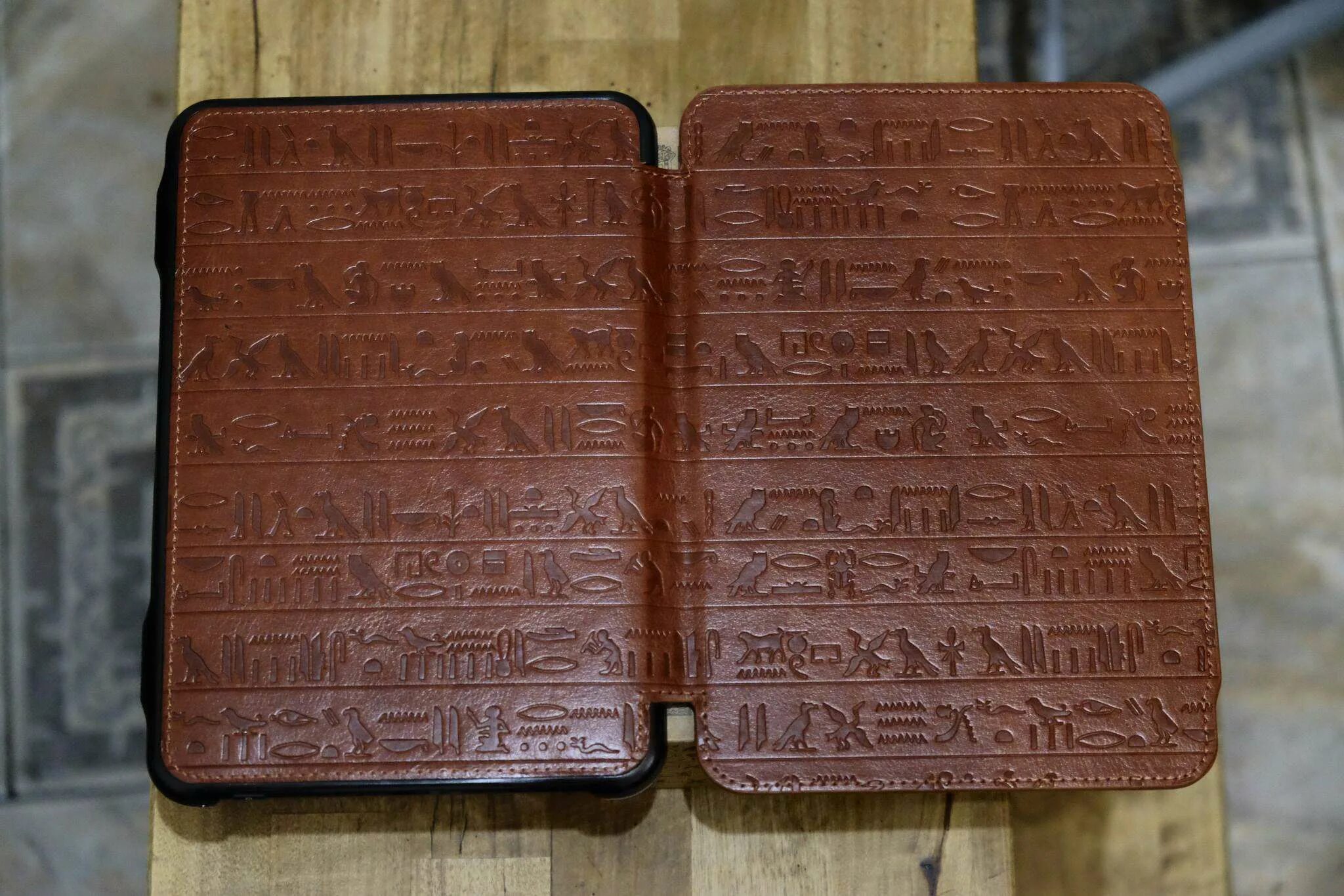 Onyx cleopatra. Электронная книга onyx boox cleopatra 3. электронная книга onyx boox cleopatra 2. обложка на оникс бук клеопатра. boox египет.