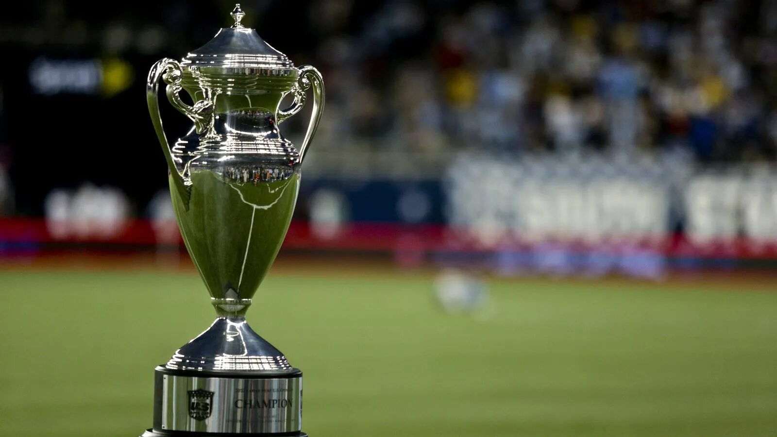 Us open Кубок. Трофей MLS. Открытый Кубок США по футболу. MLS U. S. open Cup Кубок.