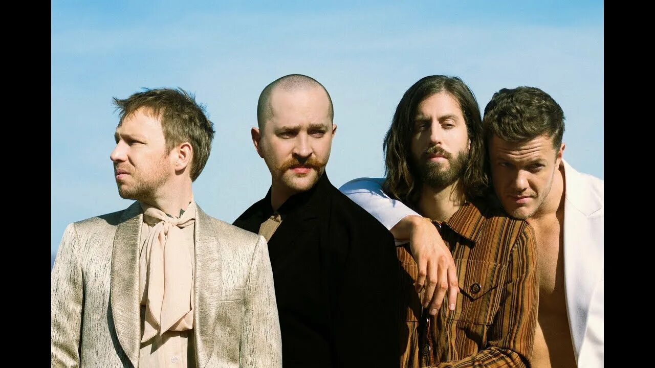 Имэджин дрэгонс. Imagine dragons постер. Группа imagine dragons 2022. Imagine dragons 30 lives. Обложки музыкальных альбомов imagine dragons.