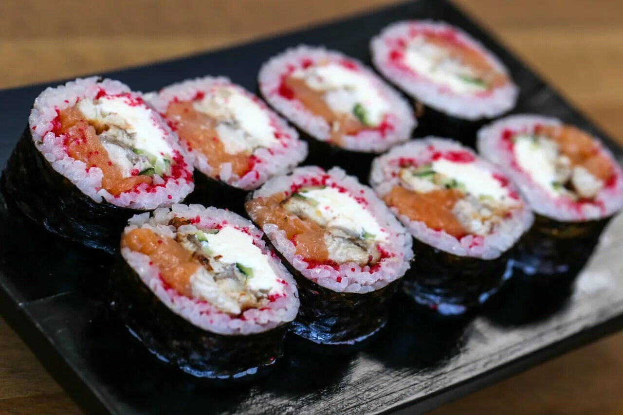 Самые вкусные роллы в уфе. Sushifit уфа. Проспект октября 1 уфа суши фит. Самые большие роллы в москве. Суши фит уфа затон.