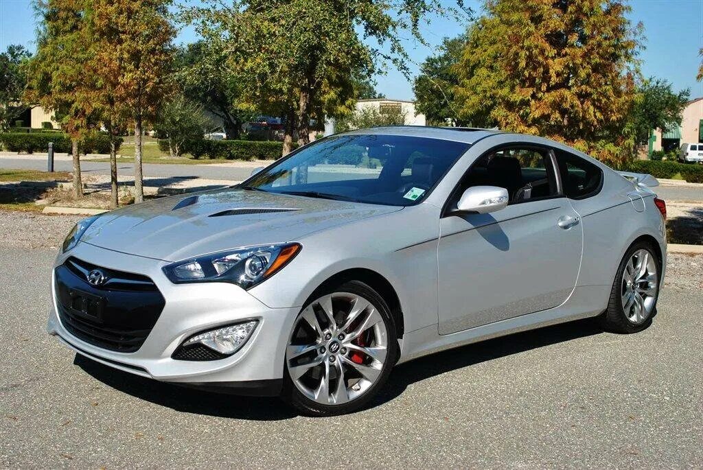 Hyundai Genesis Coupe 2021. Hyundai Genesis Coupe 2018. Хендай Генезис 2021 купе. Хендай Genesis 2021 купе. Купить авто за 1500000 рублей