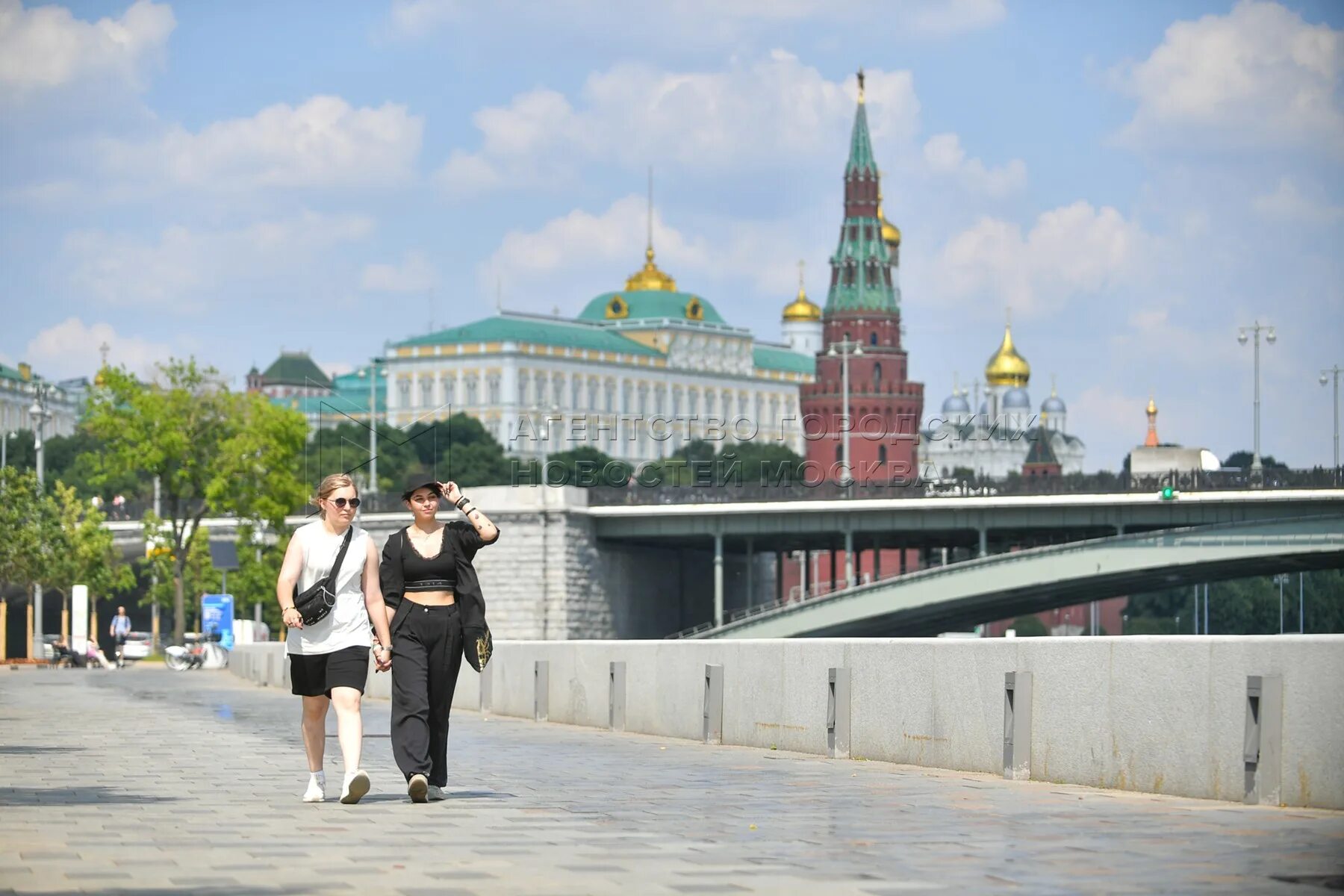 Москва летом 2019. Город Москва. Летняя Москва. Московские горы. Солнечный день в Москве.