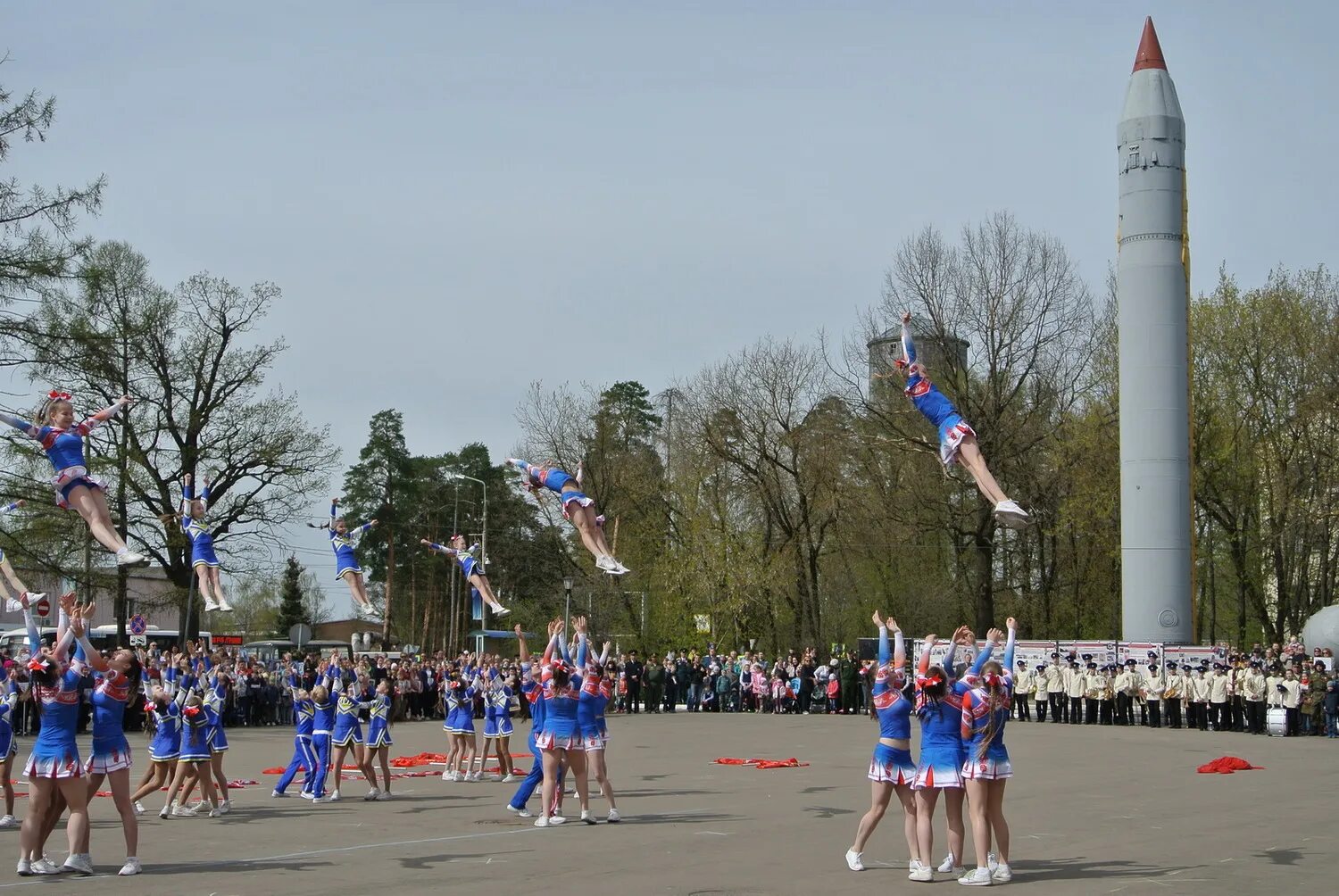 Подслушано власиха московская область. Власиха. Подслушано Власиха. Поселок Власиха. Школа воин Власиха.