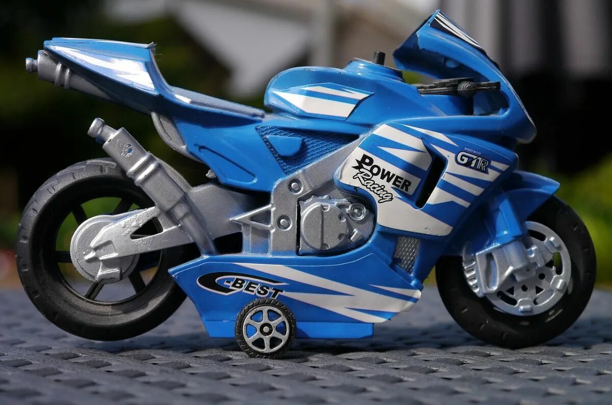 Мотоцикл Lil' Rider Road Warrior - купить из-за границы через сервис "CDEK.Shopp