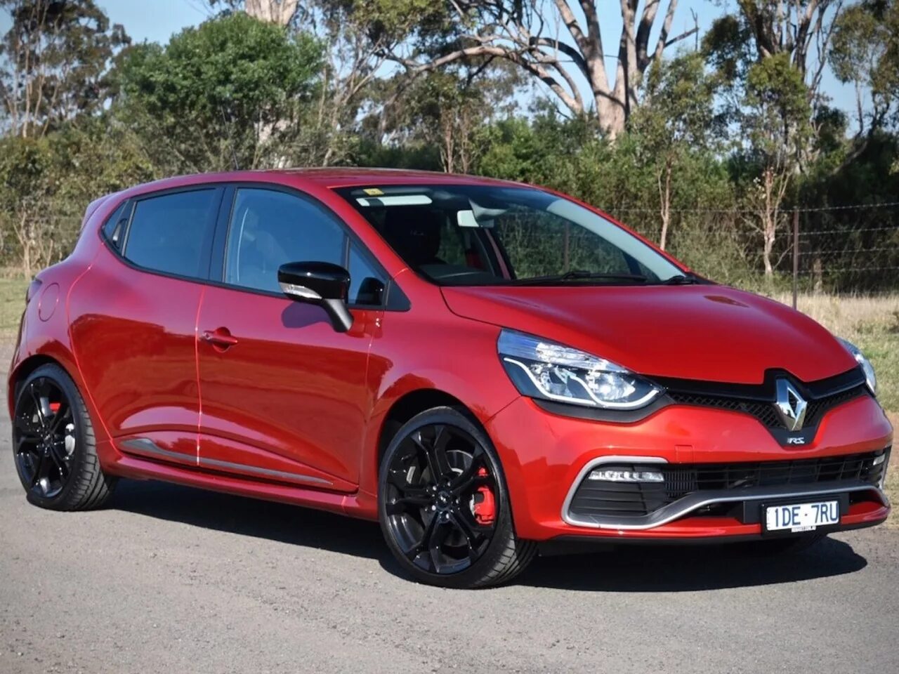 Clio lazy soft. Рено клио 2015. клио рс 2015. clio guze. clio zammatteo red.
