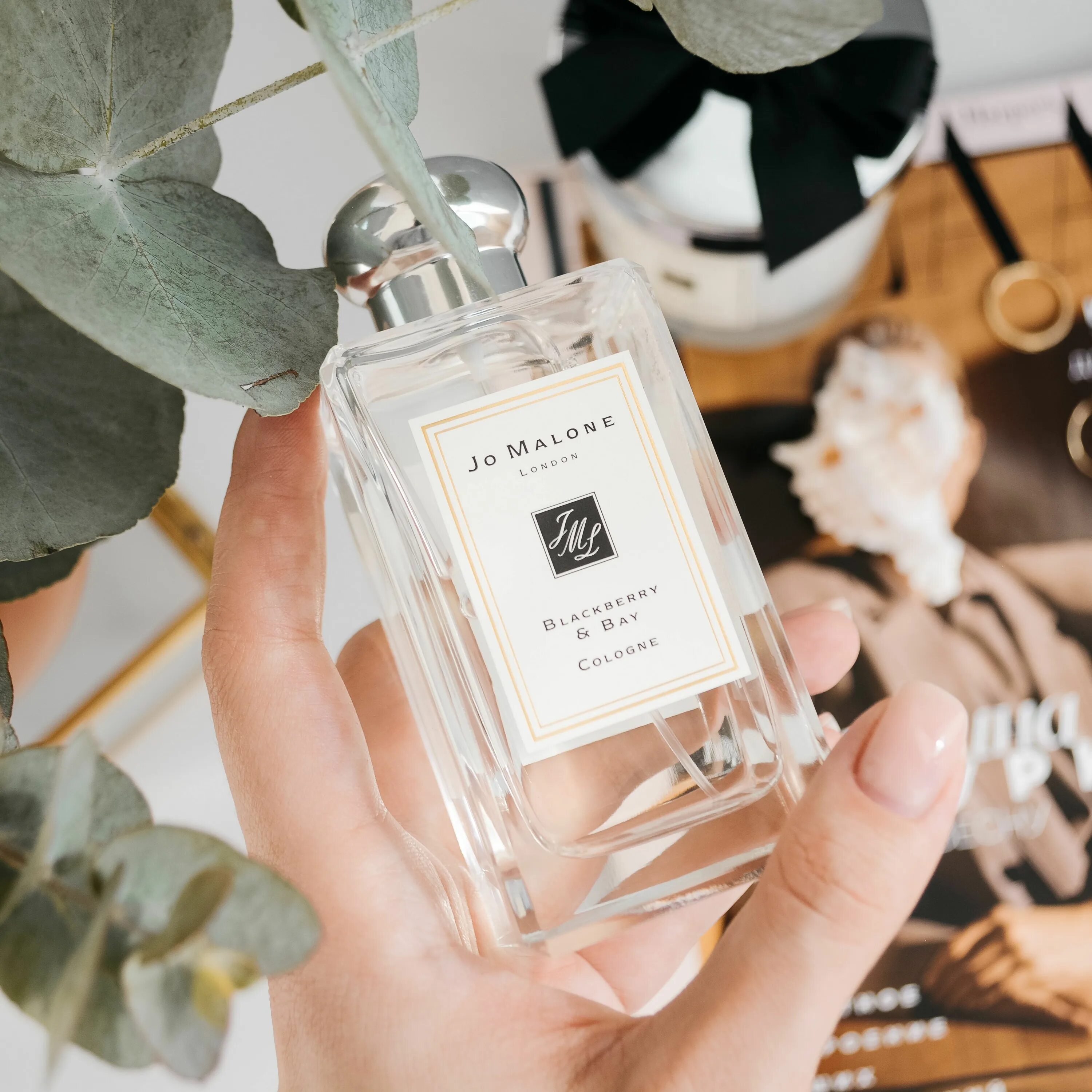 Духи малоне отзывы. Джо Малон духи. Jo Malone London Парфюм. Джо Малон духи женские. Джо малоне Лондон Парфюм.