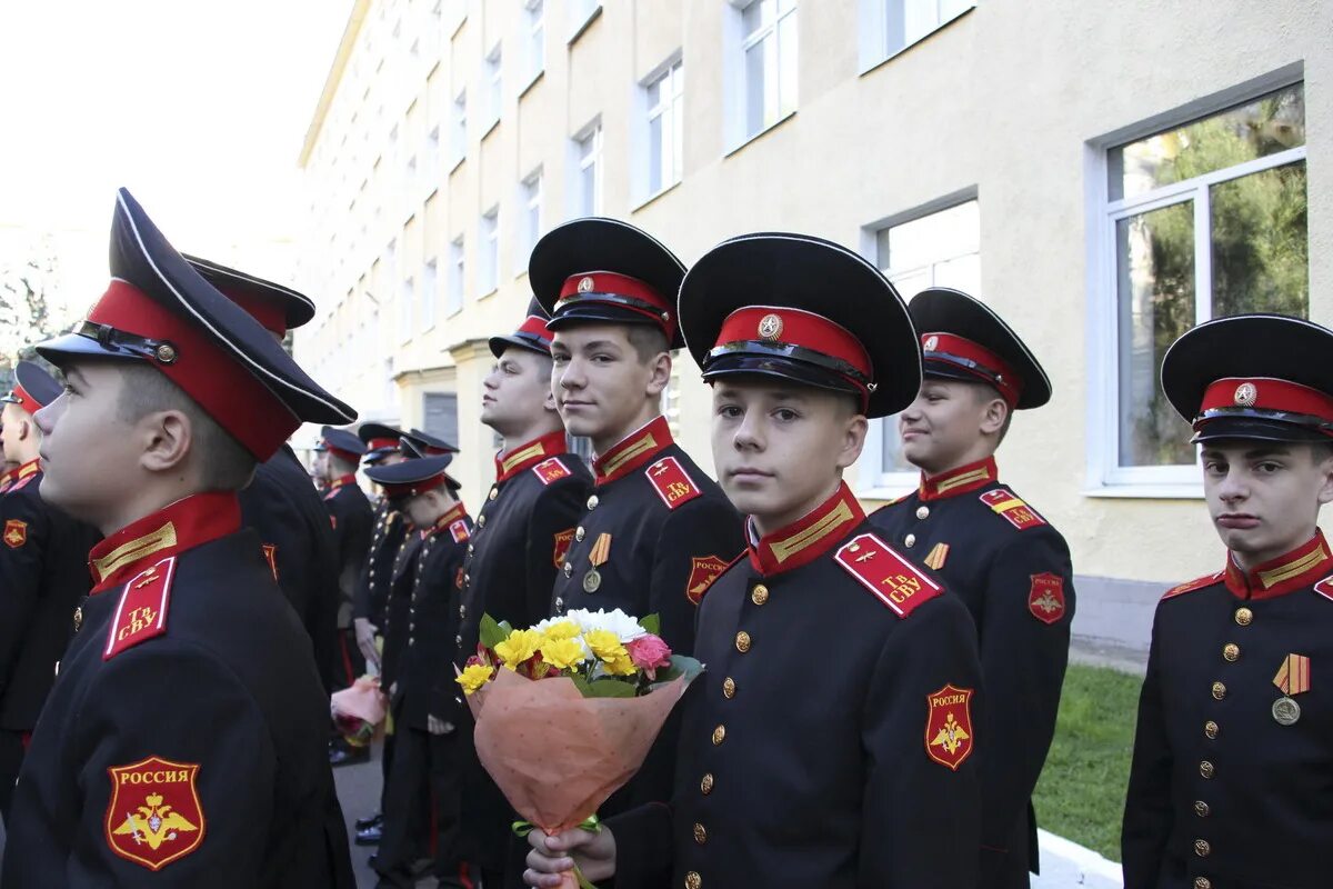 Х сву. Суворовское кадетское училище Тверь. Тверское Суворовское военное училище. Тверское Калининское Суворовское военное училище. Суворовское училище Тверь Мигалово.