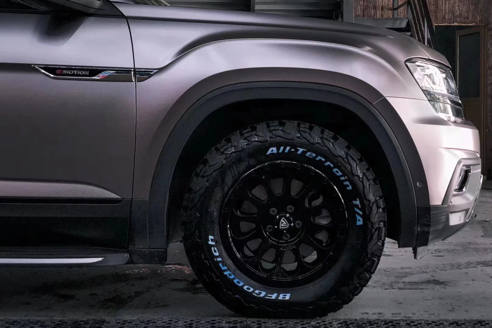 Диски на террамонт х. Диски на фольксваген терамонт r18. Диски r20 suzuka vw tiguan. Фольксваген терамонт 2021. Диски volkswagen teramont r20 sebring.