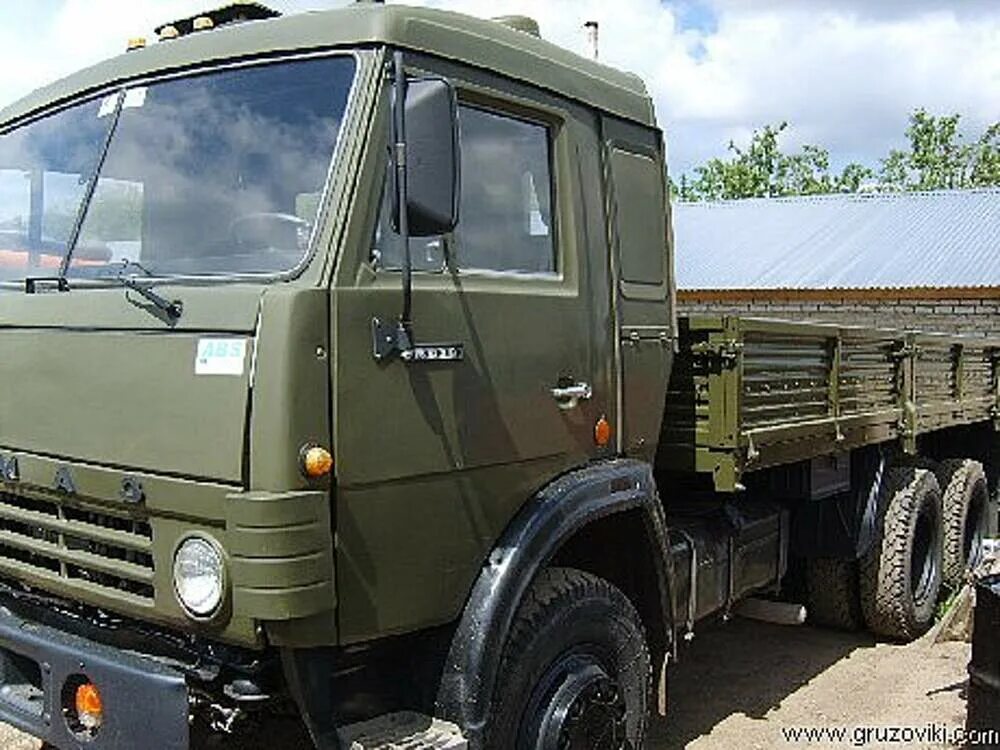 КАМАЗ 53215 военный бортовой. КАМАЗ 53212 бортовой военный. КАМАЗ 53212 С военного хранения. КАМАЗ 53212 бортовой с консервации.