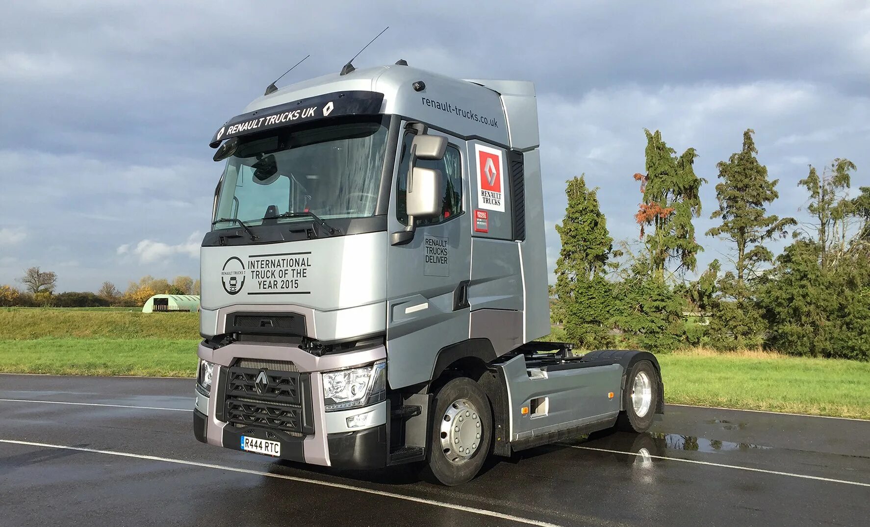 Renault грузовой. Renault Truck t 520. Тягач Рено т 4. Грузовик Рено т 440. Renault Trucks t440 новый.