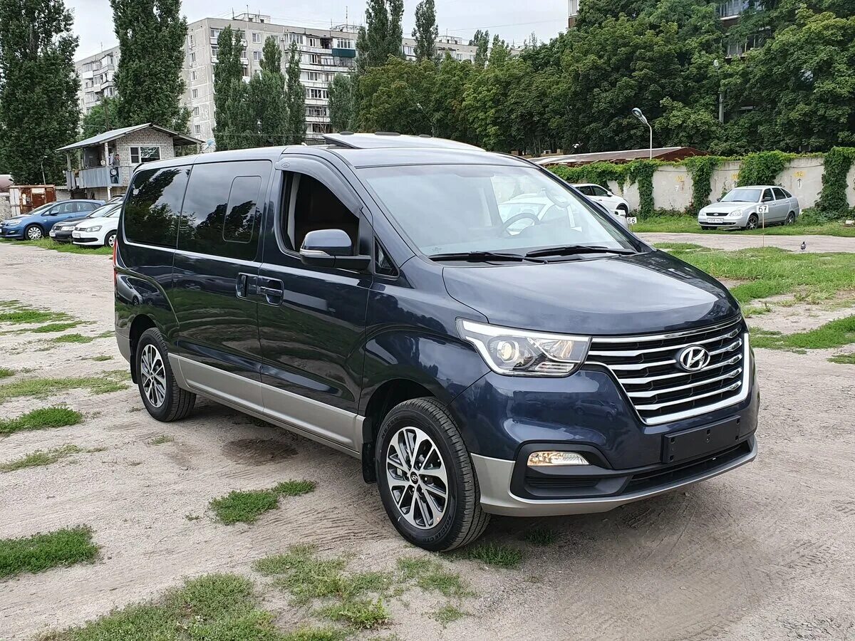 Hyundai grand starex urban exclusive 4wd. Hyundai grand starex urban exclusive 2018. Hyundai starex 2020 4wd urban exclusive. хендай гранд старекс урбан 2022. хендай старекс урбан.