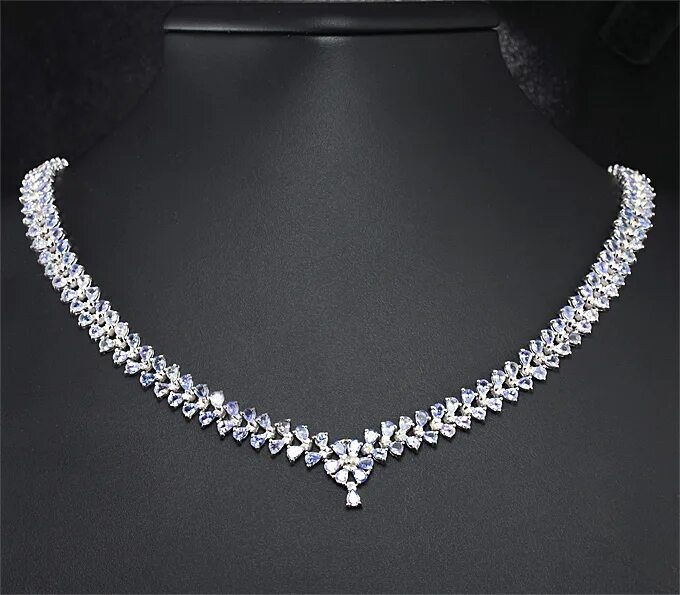 Колье женское серебро 925. Колье из серебра артикул: 94070432. Колье серебро. Серебряное колье с камнями. Колье женское серебро 925.