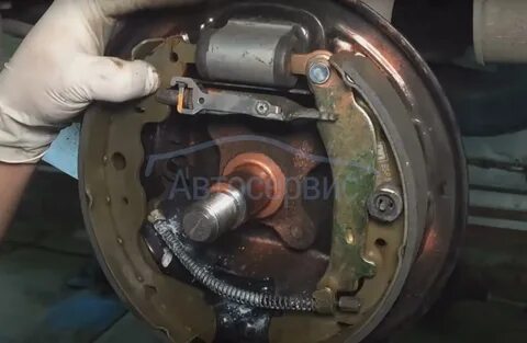 Ниссан g15 задние колодки