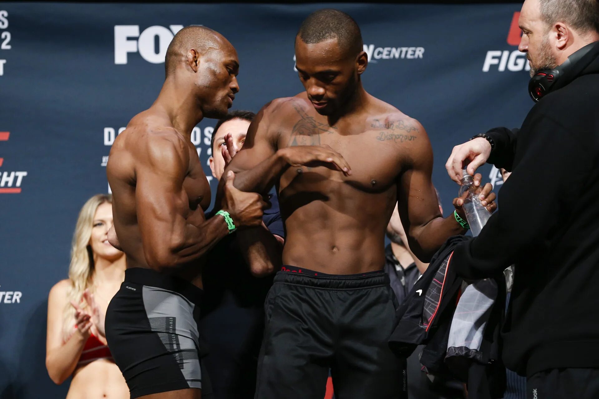 Шевроле камаро ss 2010. Камару статистика. Шевроле камаро сс 2015. Шевроле камаро 2010 бамблби. Камару статистика.