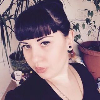 Хрусталева 35