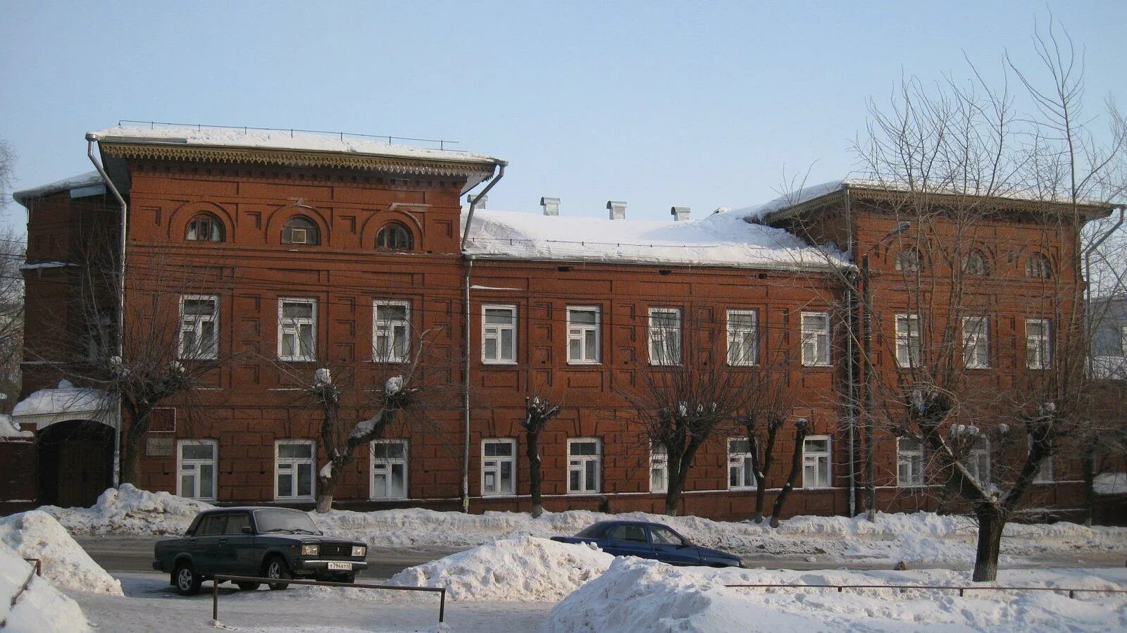 Киров техникумы после 9 класса. Железнодорожный техникум киров. Колледжи и техникумы кирова после 9. Кировский индустриально-педагогический колледж калужская область. Техникум пэмст прокопьевск.