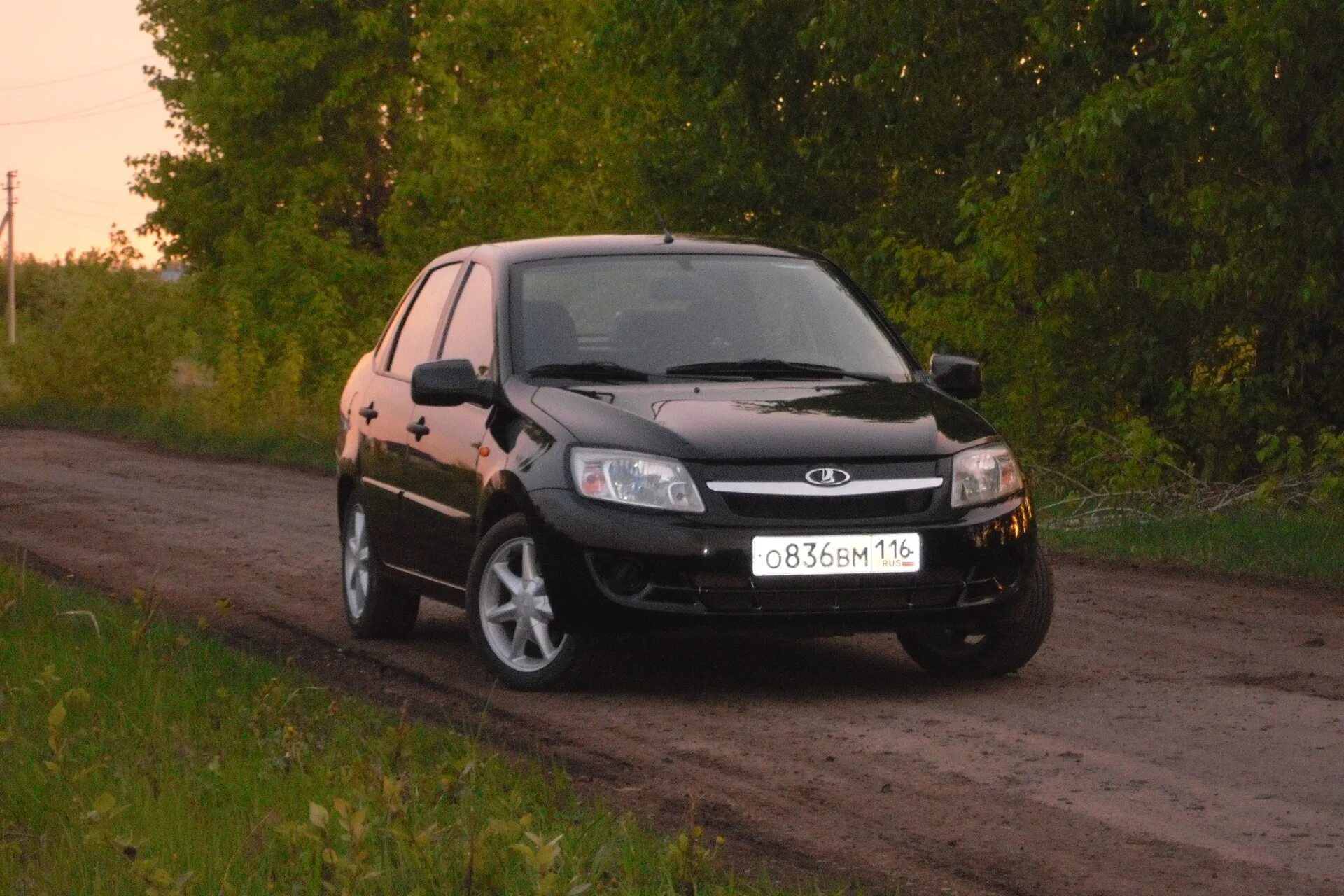 Построенная в единственном экземпляре полноприводная Lada Kalina XXL с мостами о