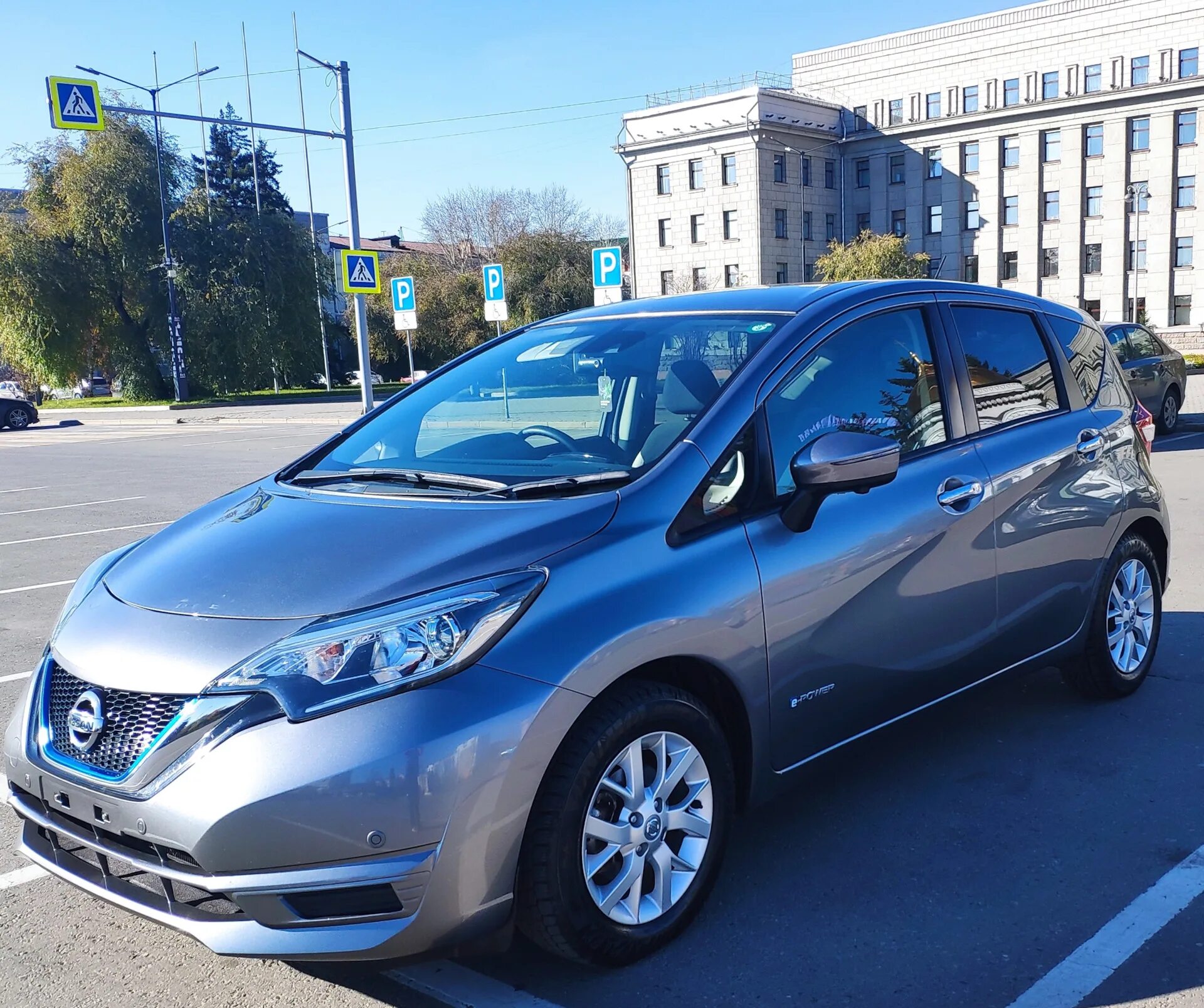 Ниссан ноут пауэр купить. Ниссан ноут e-Power. Nissan Note e-Power 4wd. Nissan Note e-Power 2022. Nissan Note e-Power Nismo.