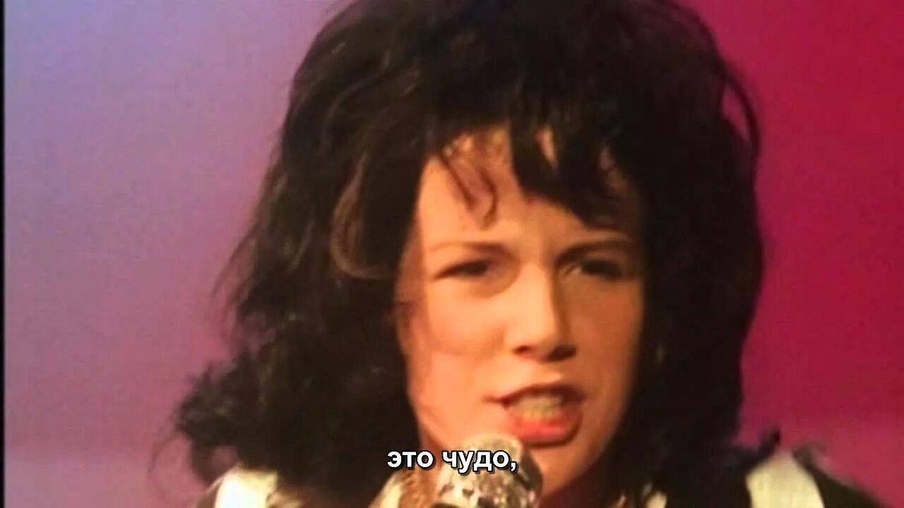 Фредди меркьюри 1974. Квин 80. Фредди меркьюри 1986. Freddie mercury 1989 the miracle. Клип песни queen.