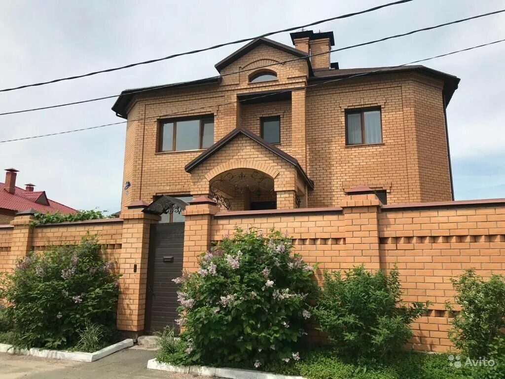 Дом в благовещенске. Купить дом по улице амурская в благовещенске. Коттеджи в благовещенске амурской области. Авито благовещенск коттеджи. Авито благовещенск коттеджи.
