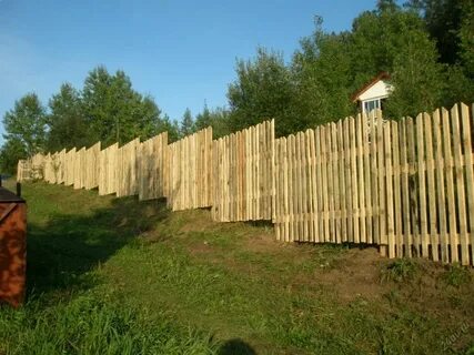 Сделать недорогой забор своими руками