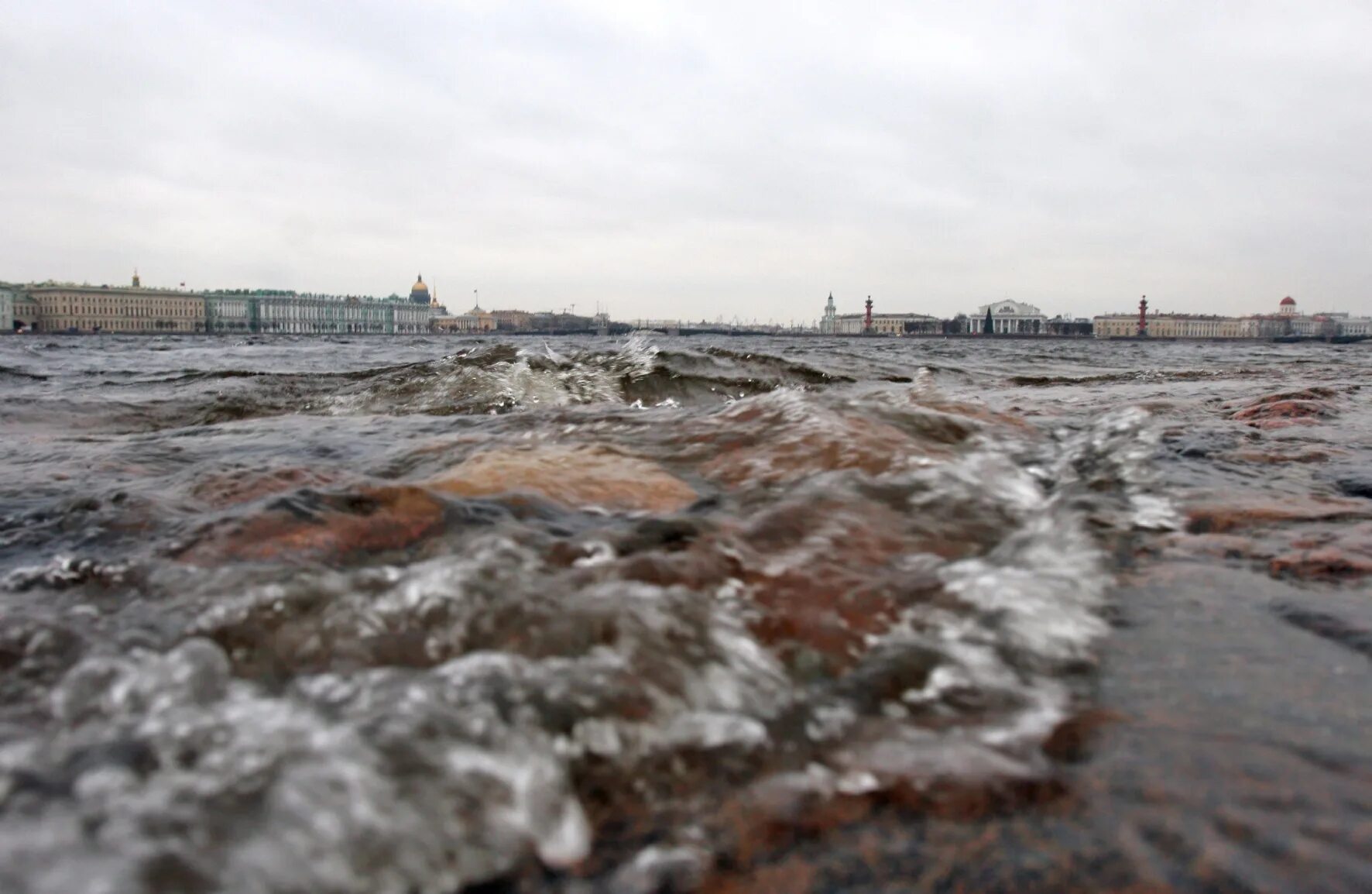 Санкт петербург уйдет под воду. Наводнение в санкт-петербурге 1999. нагонные наводнения в санкт-петербурге. «наводнения в петербурге петра i» юрий беспятых (. наводнение на неве в санкт-петербурге.