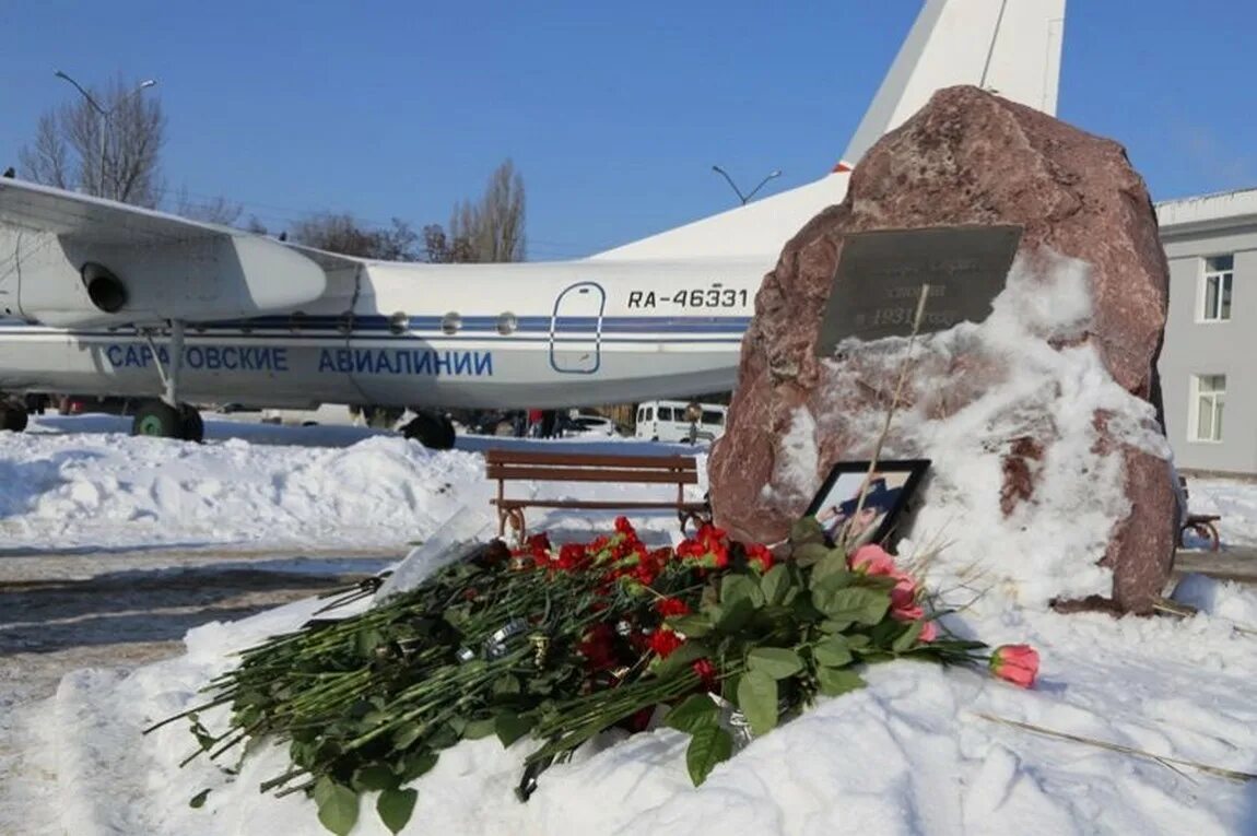 Катастрофа АН-148 В Раменском районе. Катастрофа АН-148 саратовских авиалиний. Крушение АН-148 В Подмосковье. АН 148 самолет авиакатастрофа.