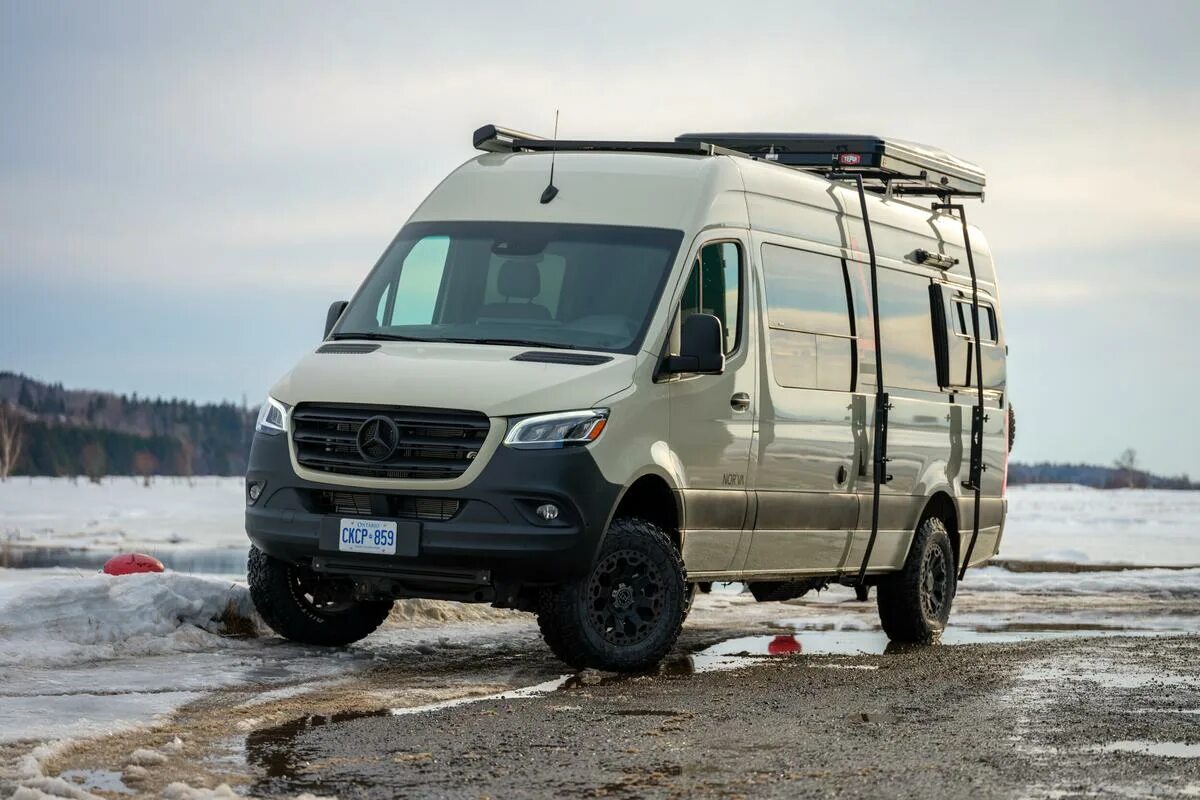 Мерседес спринтер 4. Mercedes Sprinter 4x4 автодом. Mercedes Sprinter 4x4 Camper. Mercedes Sprinter 4x4 Camper Offroad Expedition. Mercedes-Benz Sprinter 4x4 313.