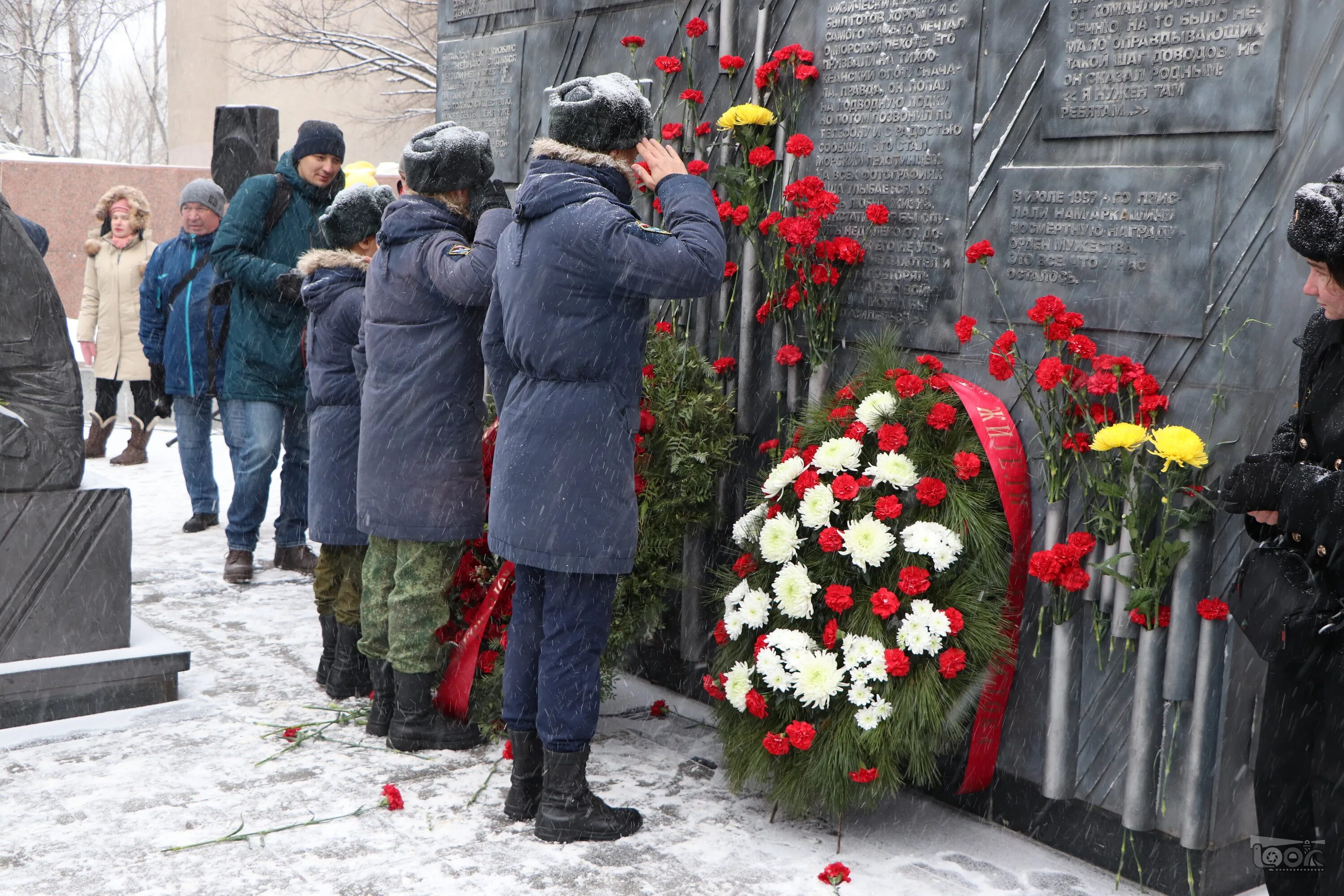 Память погибшим в Чеченской войне. Памятник приморцам, погибшим в ходе локальных войн.