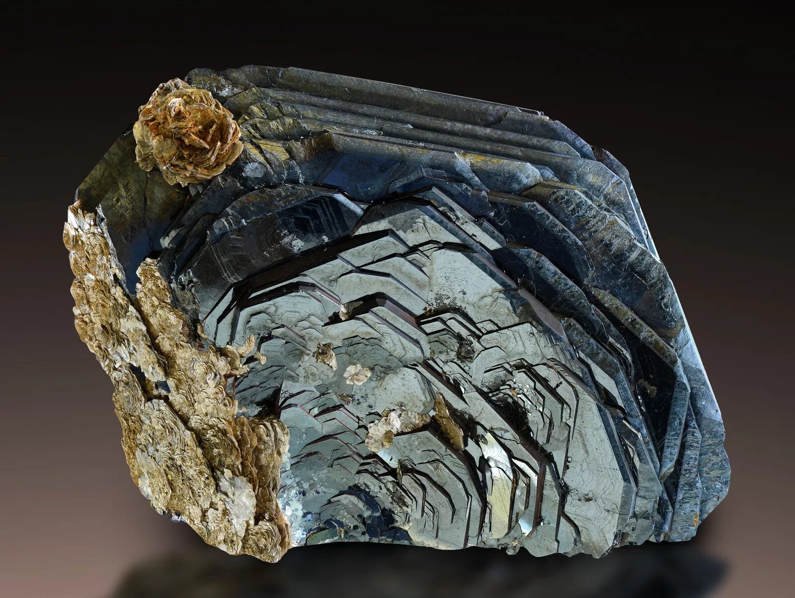 Какая порода камня. Минералы Геология. Мономинералы. Горные породы и минералы. Красивые минералы.