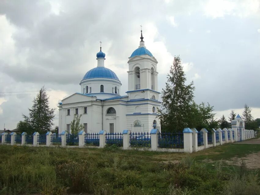 Дома волово тульская область. Поселок Волово Тульская область. Церковь Волово Тульская область. Волово Воловский район Тульская область. Церковь иконы Божией матери Знамение Волово.