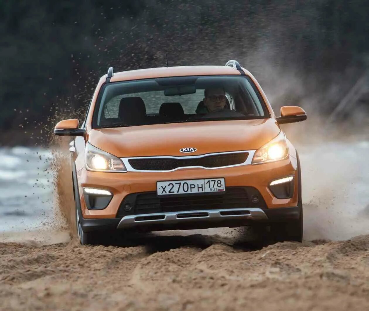 Киа рио икс лайн 2020. Kia Rio x-line реклама. Киа хлайн кросс. Киа Икс Лендер. Rio x-line Offroad Edition.