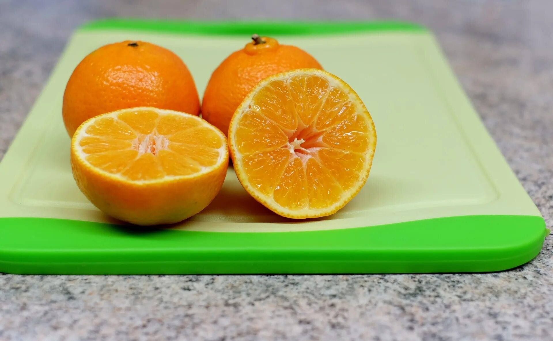 They like oranges. Зеленый апельсин. Оранжелло фрукт. Цитрусовые фрукты для детей. Гибрид мандарина и апельсина.