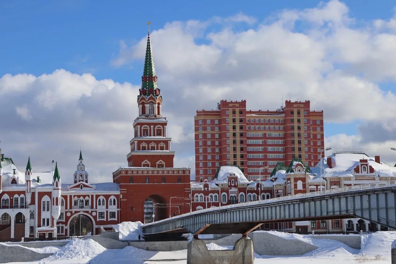 Курс на сегодня йошкар ола. Йошкар-Ола. Туристы Йошкар-Ола. Йошкар-Ола зимой 2023. Йошкар-Ола железная дорога.