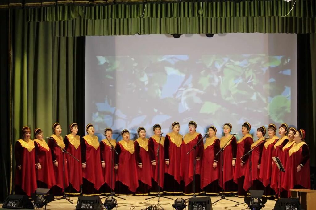 всероссийский конкурс хоров. победитель конкурса хоров. хор млада руководитель. ярославского областного конкурса детских хоровых коллективов. победитель конкурса хоров.