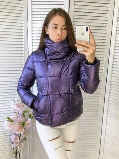 Фиолетовый цвет куртки