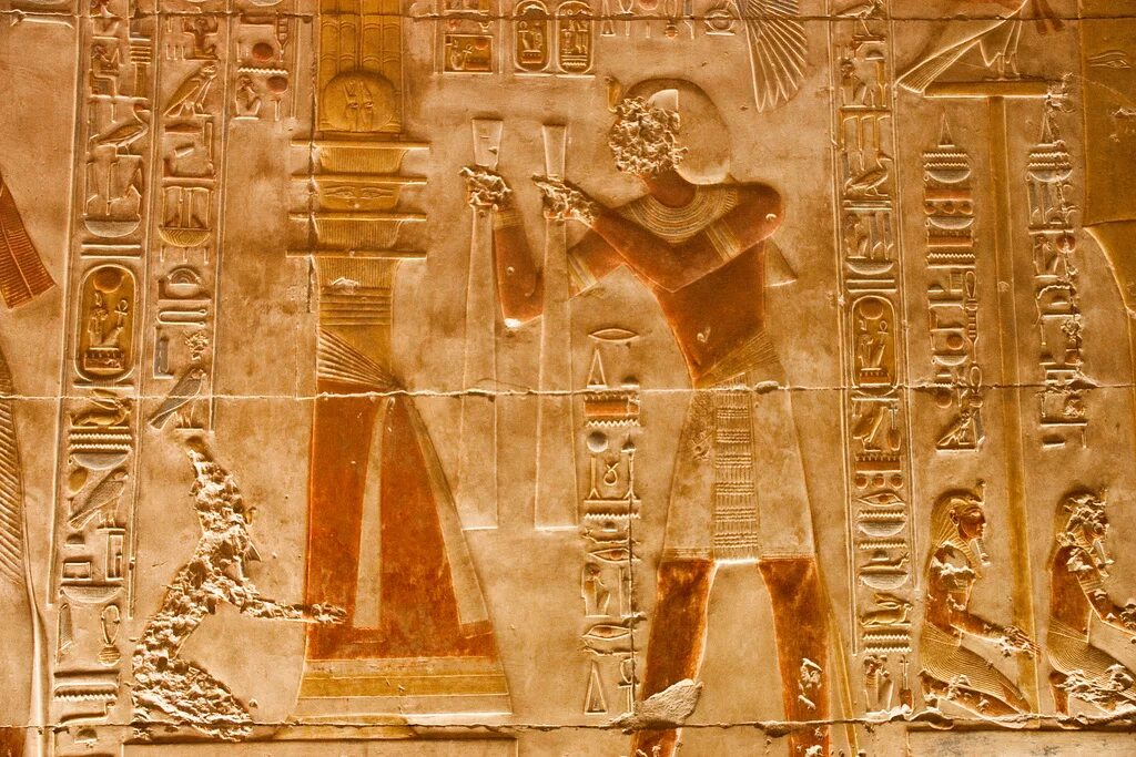 Ваша древнего египта. Анкх фрески Египет. Столб Джед древний Египет. Колонна Джед Осириса. Джед символ древнего Египта.
