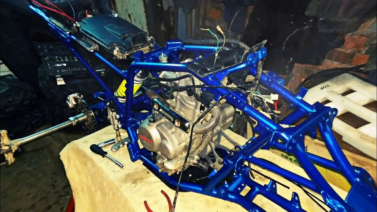 Радиатор для квадроцикла, motoland atv 250s. Квадроцикл мотоленд 250s. Рама мотолэнд xr 250. Рама мотолэнд. Рама мотолэнд xr 250.