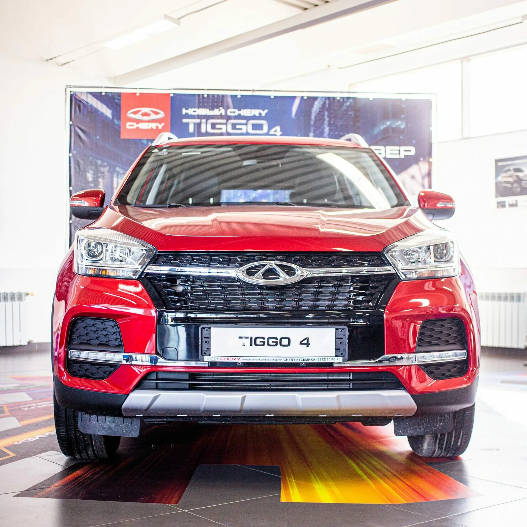 Тигго 4 про воронеж. Chery Tiggo t4. Чери Тигго 4 Техно. Chery Tiggo 4 в автосалоне. Чери Тигго 4 новый.