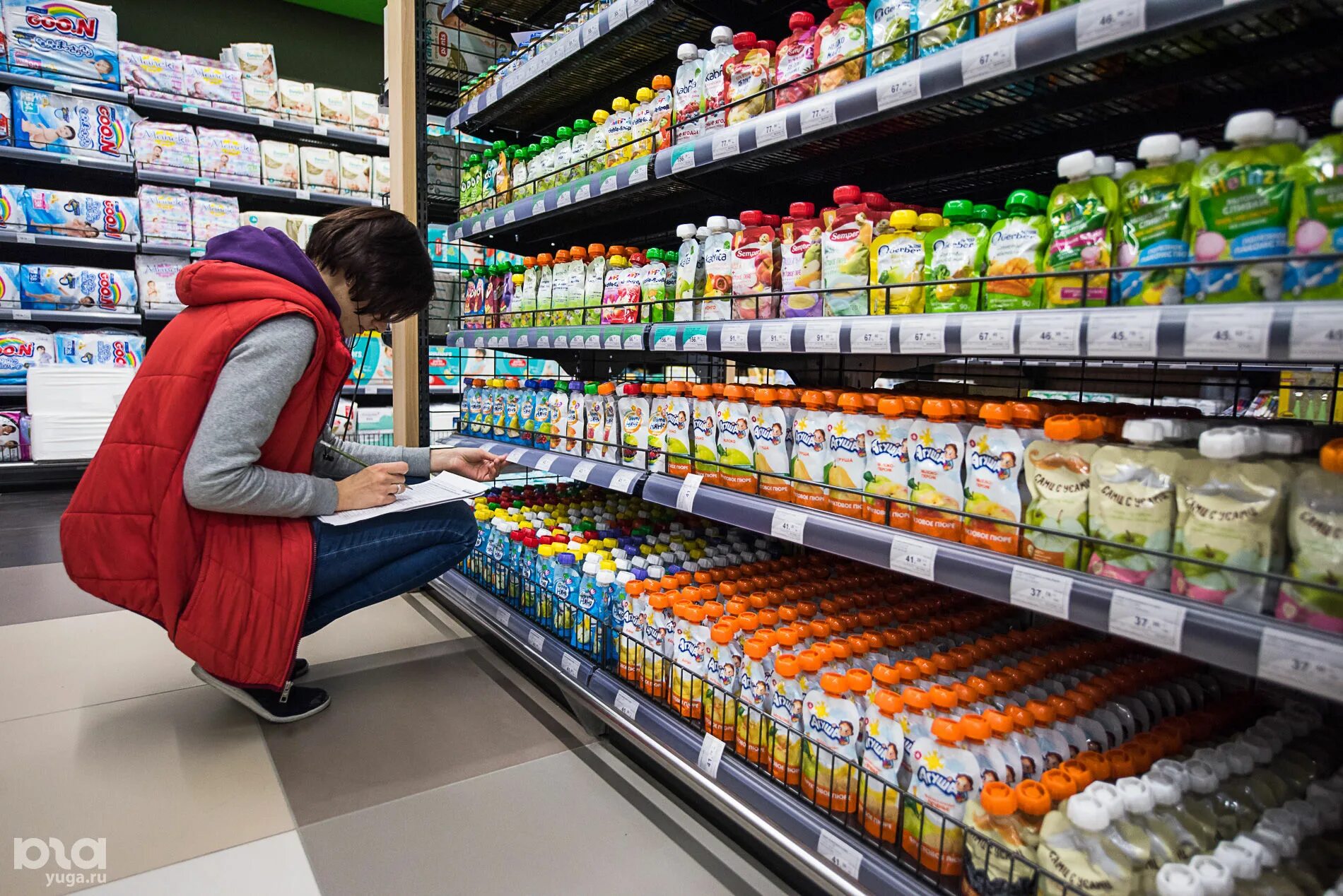 покупатель корзина магазин. открыть магазин продуктов. можно ли открывать продукты. мини продуктовый магазин. молочные продукты в табрис.