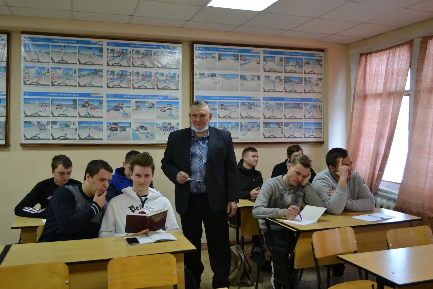 Лгк расписание. Лукояновский Губернский колледж. Гагино Лукояновский Губернский колледж. Гагинский филиал ЛГК