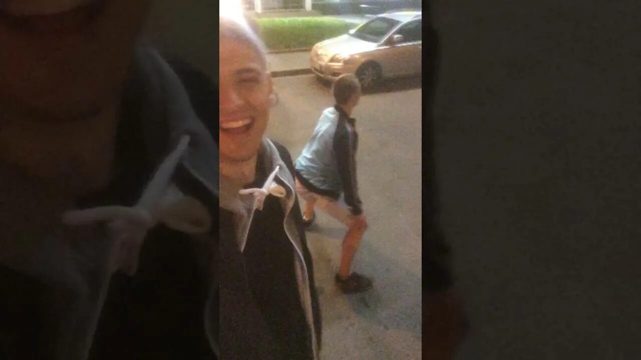 Спалилась и была наказана. Спалилась и была наказана. Спалилась и была наказана. Демотиваторы спалилась. Приколы про неловкие ситуации.