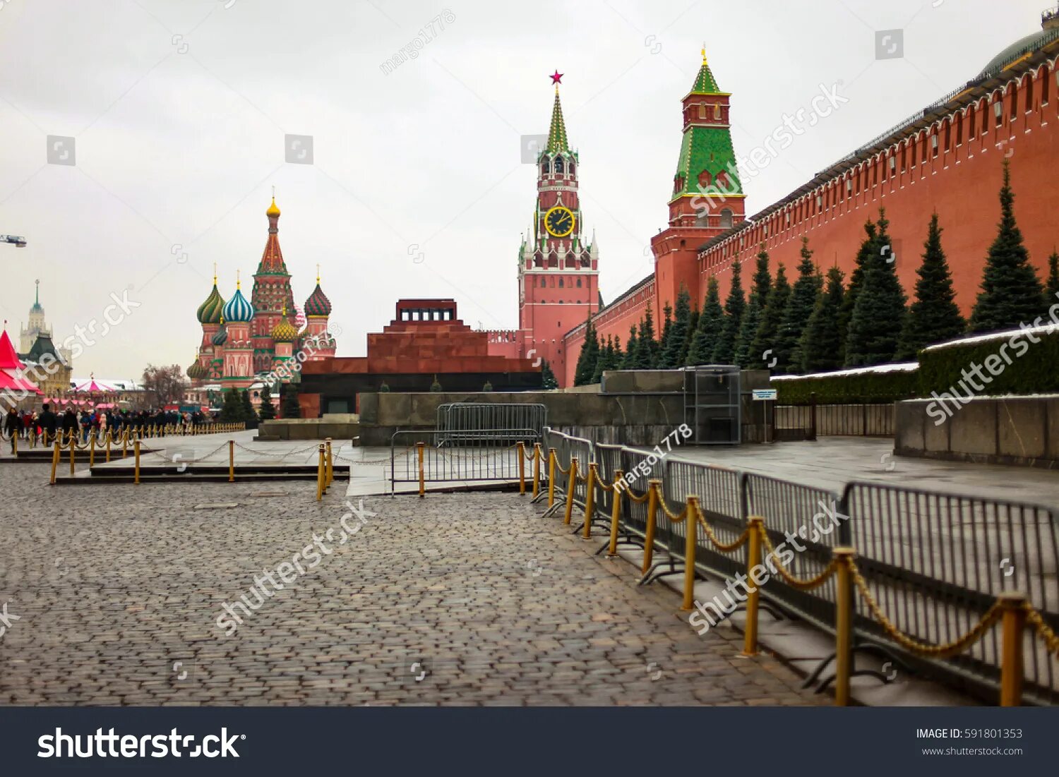 Московский Кремль и красная площадь. Москва Кремль красная площадь. Московский Кремль Moscow Kremlin. Московская площадь Кремлся 1590г.