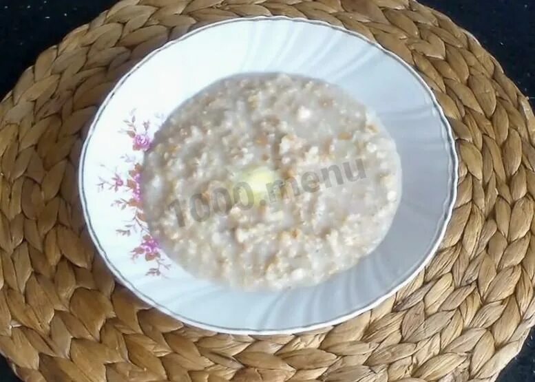 Геркулесовая каша на воде без сахара. Каша Геркулес рецепт. Молочная каша Геркулес. Геркулес каша на молоке. Геркулесовая каша на молоке.